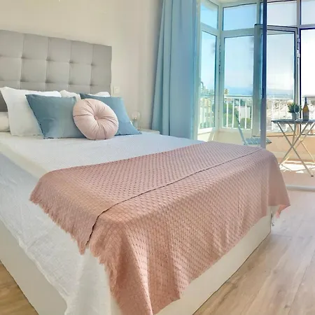 Alay Puerto Marina * Бенальмадена